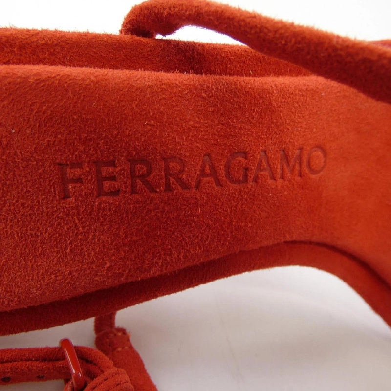 Giày sandal FERRAGAMO - Hàng hiệu Authentic 827562