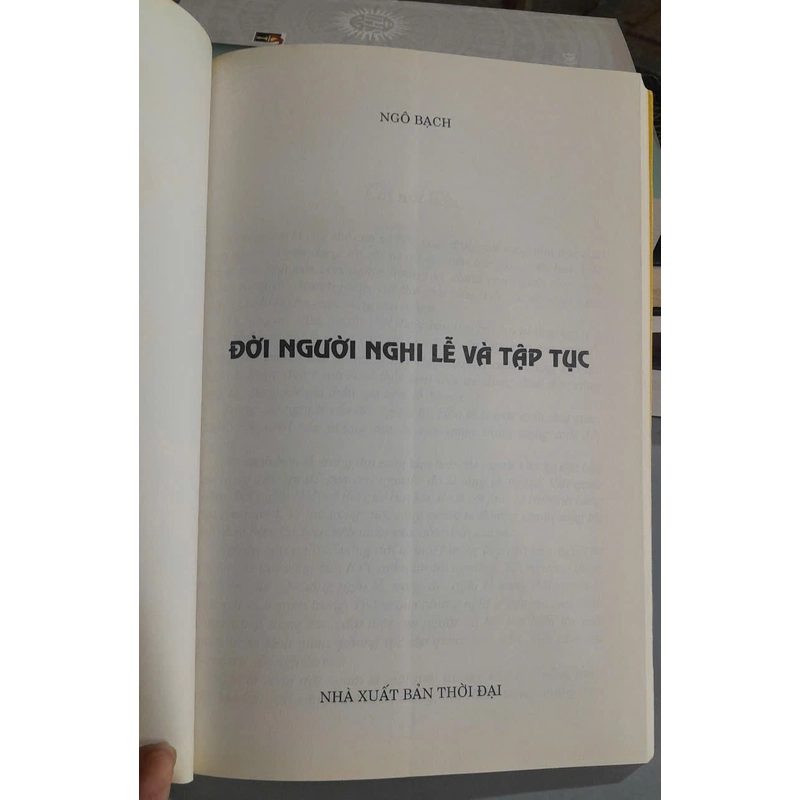 ĐỜI NGƯỜI NGHI LỄ VÀ TẬP TỤC - Ngô Bạch 479458