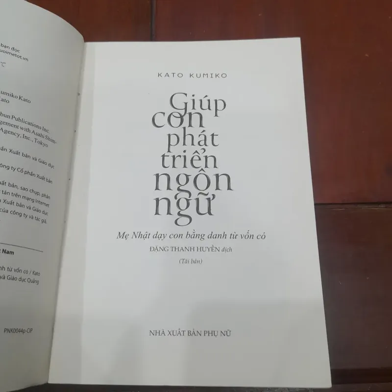 Kato Kumiko - GIÚP CON PHÁT TRIỂN NGÔN NGỮ 696002
