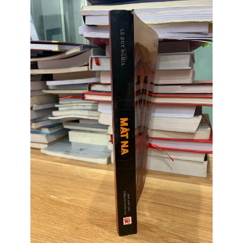 Mặt Nạ- Lê Duy Nghĩa 728018