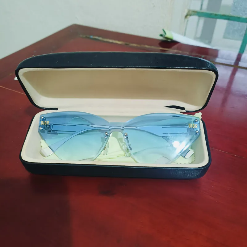 Kính Dior  717999