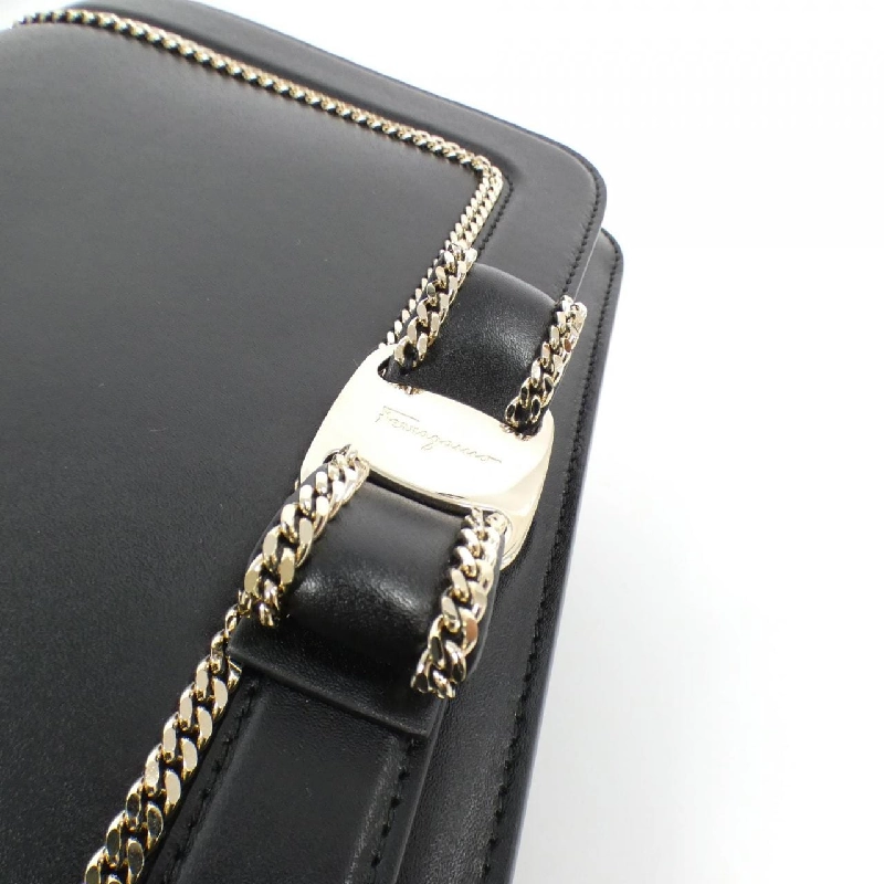 Túi đeo vai Salvatore Ferragamo 21 H775 613446