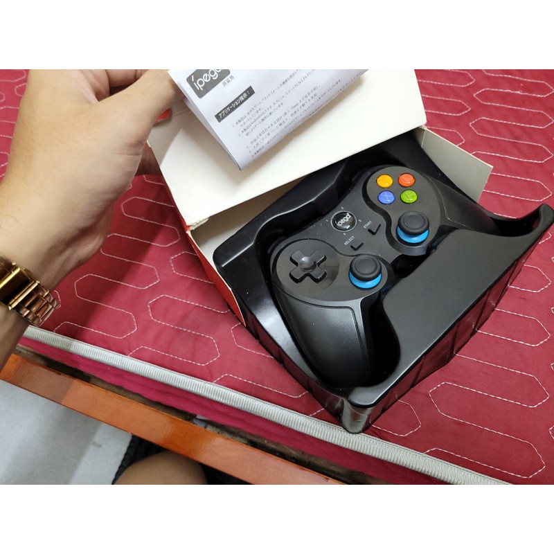 Tay cầm chơi game Ipega 9157 + giá đỡ điện thoại 149433