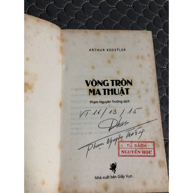 SÁCH VÒNG TRÒN MA THUẬT 525839