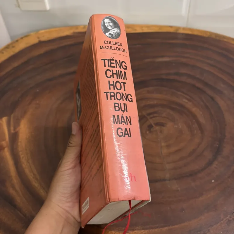 II Tác Phẩm Kinh Điển: Tiếng Chim Hót Trong Bụi Mận Gai - COLLEEN McCULLOUGH - 2005 1032299