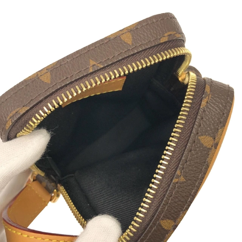 Túi đeo vai Louis Vuitton Monogram Music Player Wearable Wallet M14063 - Hàng hiệu Chính hãng 801968