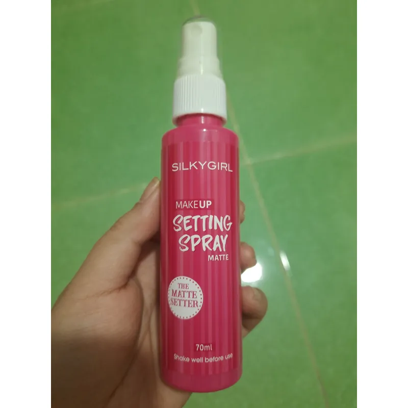 Xịt khóa nền SILKYGIRL 1031147