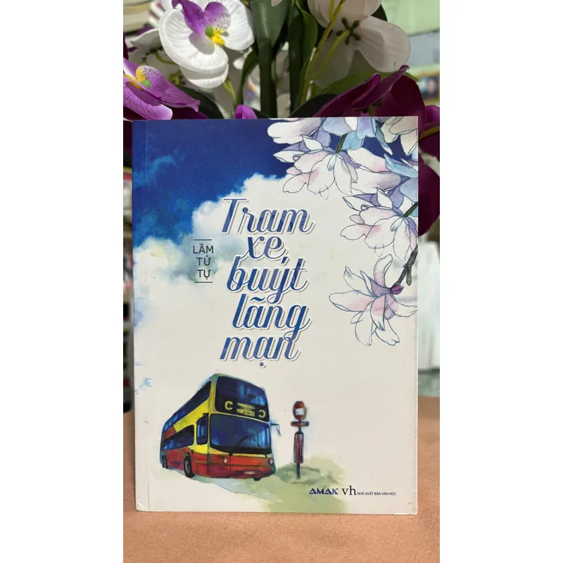 Trạm xe buýt lãng mạn 🌊 740406