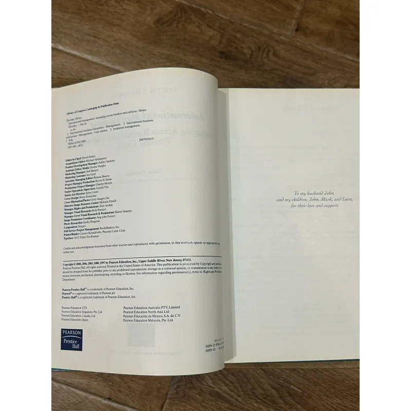 International Management: Managing Across Borders and Cultures (6th) - Helen Deresky 748995