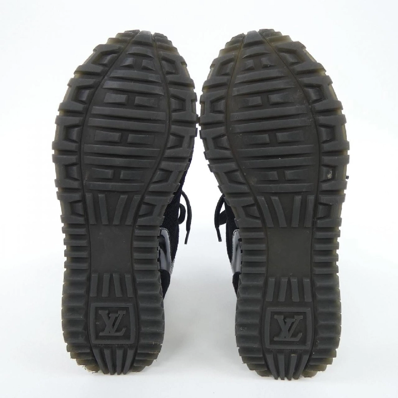 Giày sneaker dòng Runaway của Louis Vuitton 658731