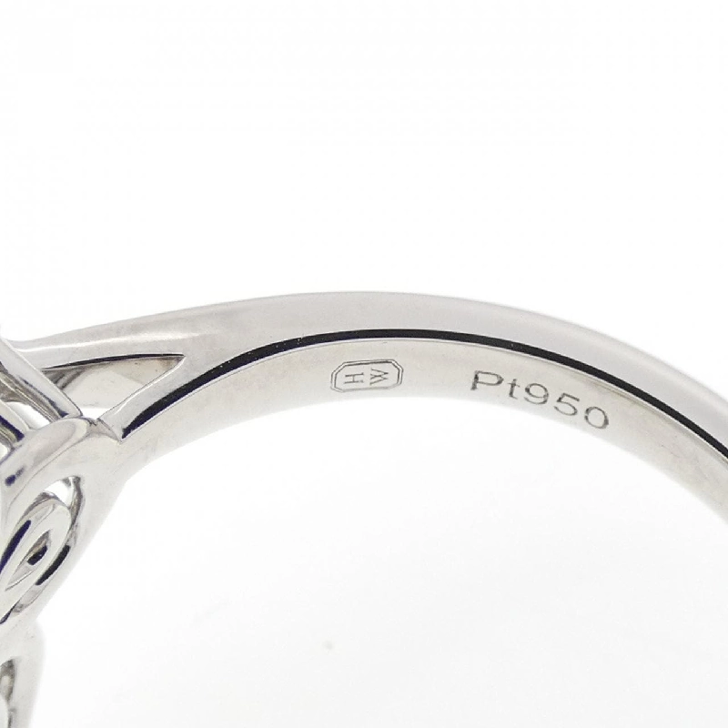 Nhẫn Mini Loop Harry Winston - Hàng hiệu Authentic 841569