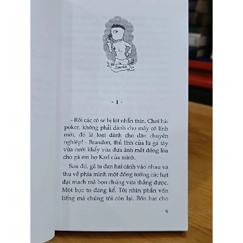 Những cuộc phiêu lưu của cô gà mái Emma - Claudine Aubrun (lời) & Fabio Viscogliosi (minh họa), Phạm Thanh Vân (dịch) 577789