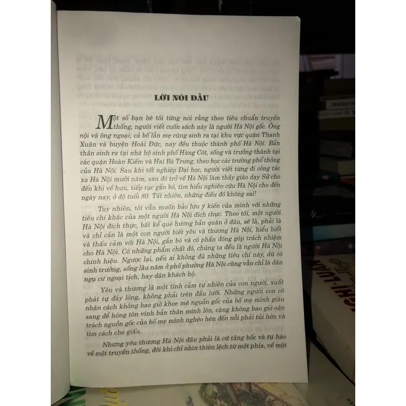 Thăng Long - Hà Nội trong mắt một người Hà Nội - Nguyễn Thừa Hỷ 781258
