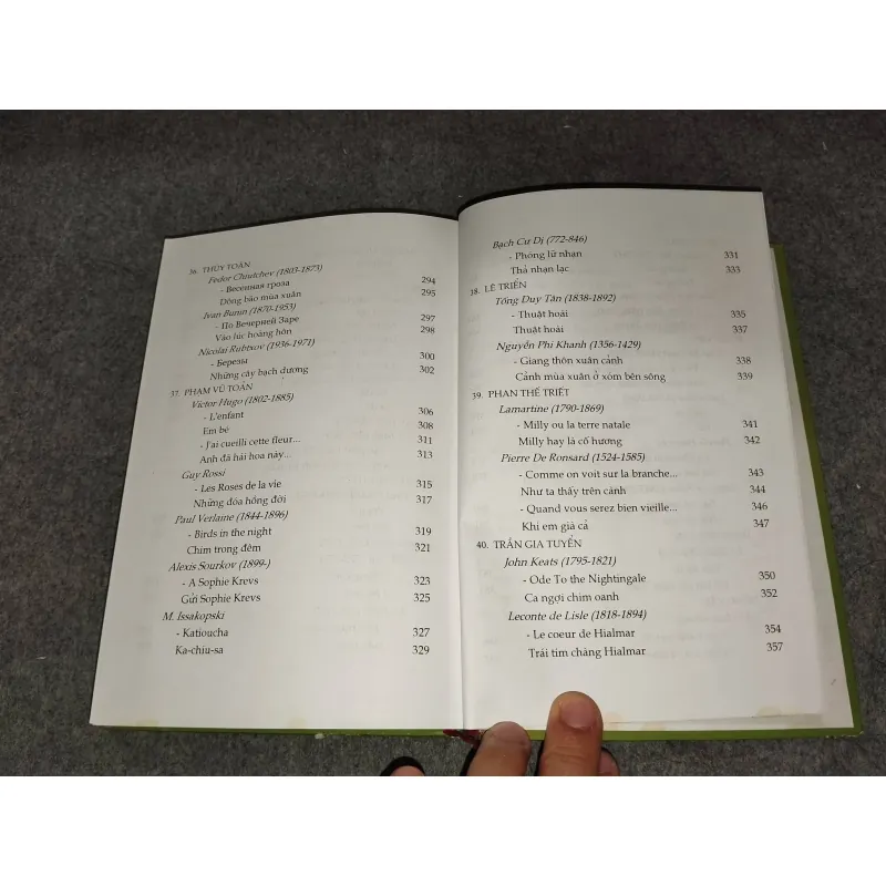 HOA NỞ ĐẦU XUÂN - THƠ SONG NGỮ 729542