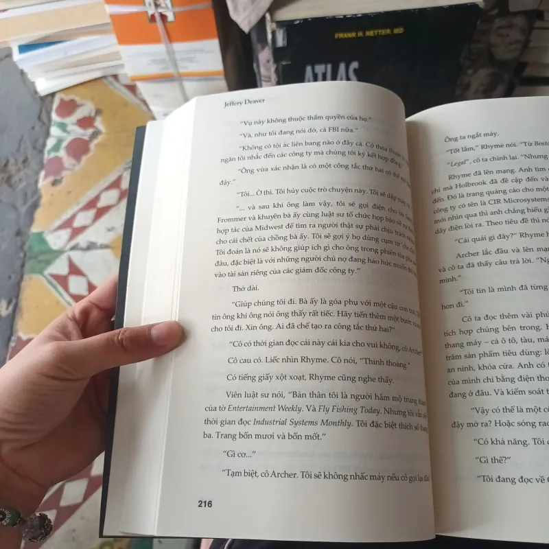 Nụ hôn lạnh lẽo - Jeffery Deaver 977718