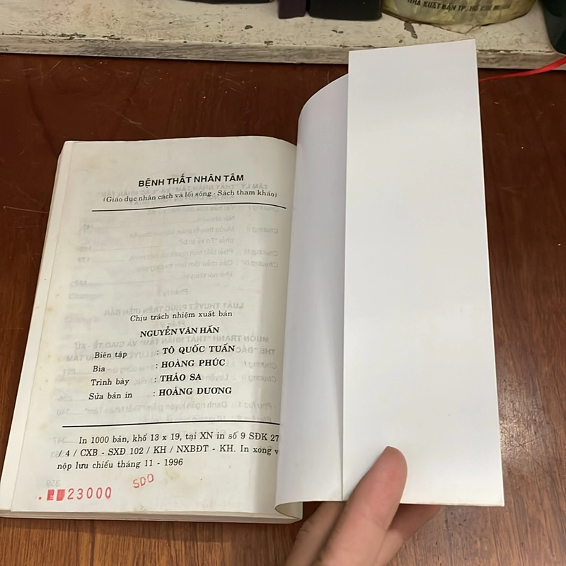 II Sách Kỹ Năng: Bệnh Thất Nhân Tâm - Hoàng Xuân Việt - 1996 524065