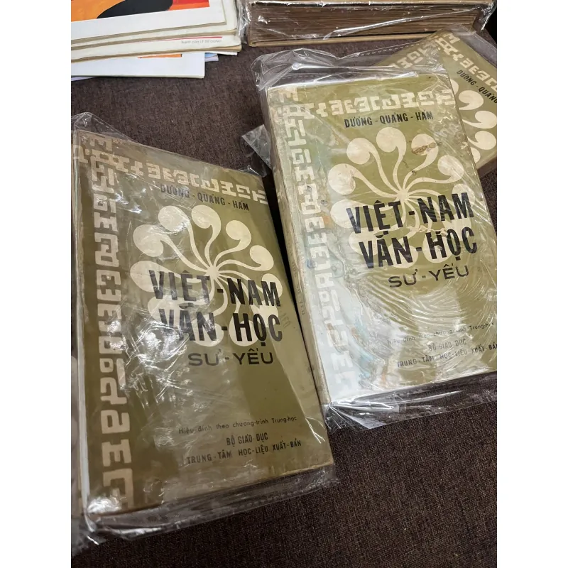 Việt-Nam Văn-Học Sử-Yếu - Dương Quảng Hàm 798771