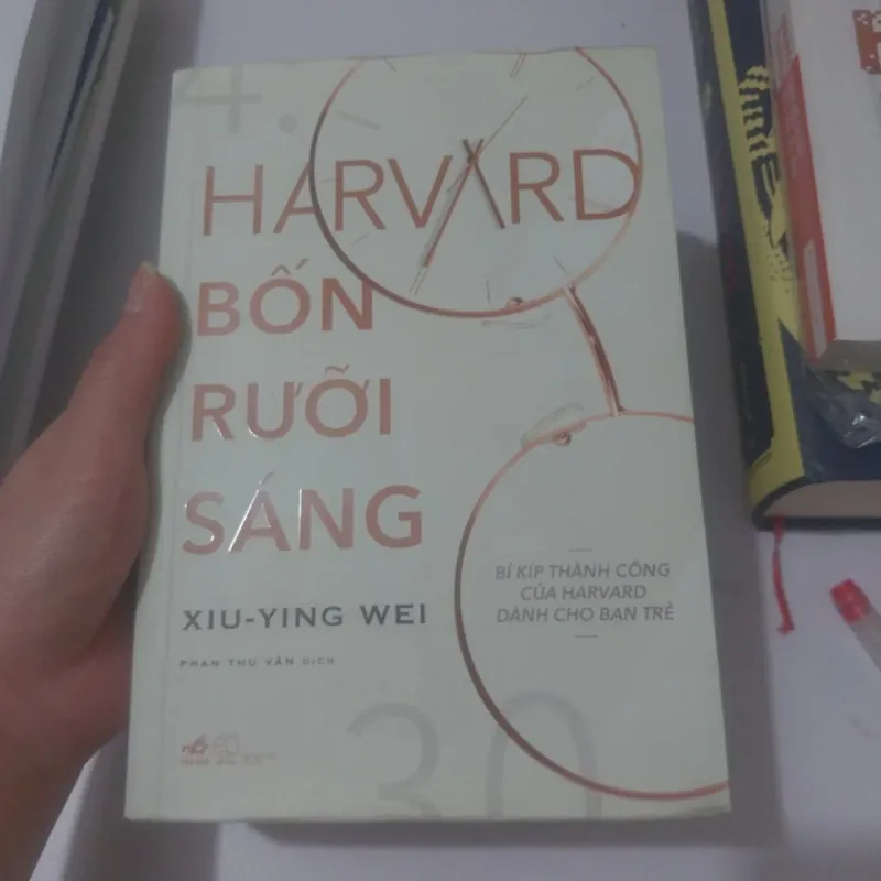 Harvard bốn rưỡi sáng 786220