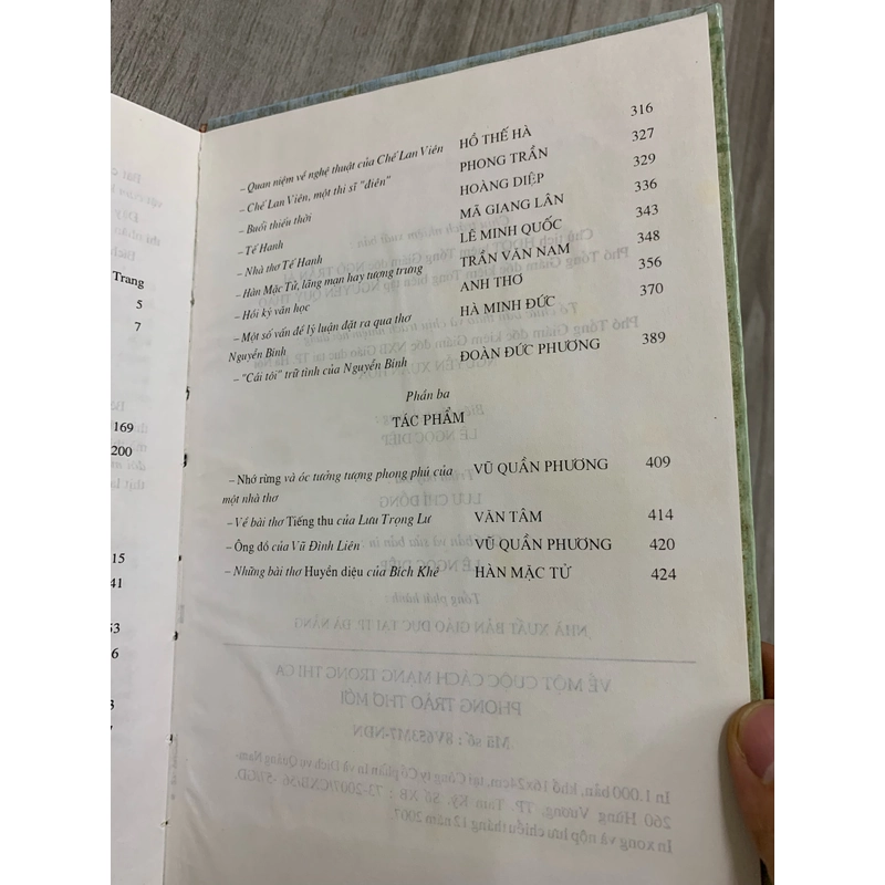 Về một cuộc cách mạng trong thi ca phong trào thơ mới. 999 463771