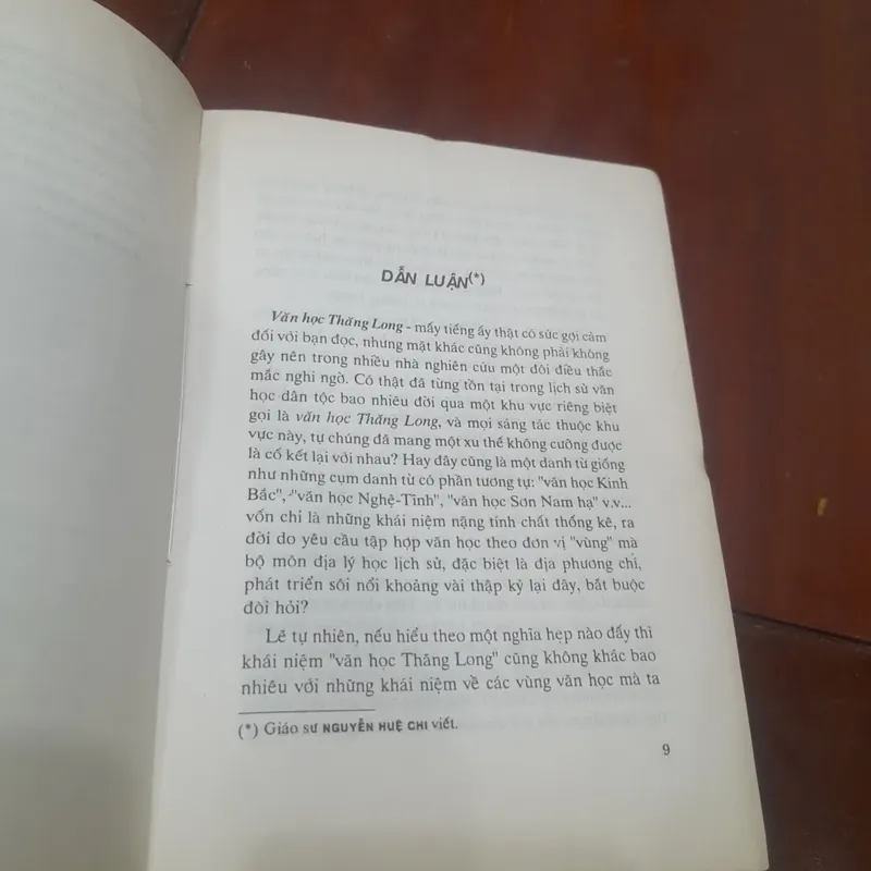 GƯƠNG MẶT VĂN HỌC THĂNG LONG, tập 1 (Nguyễn Huệ Chi chủ biên) 720522