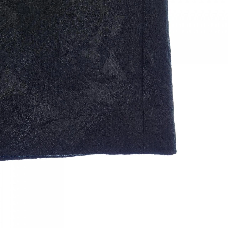 Chân váy BOSS - Hàng hiệu Authentic 821113