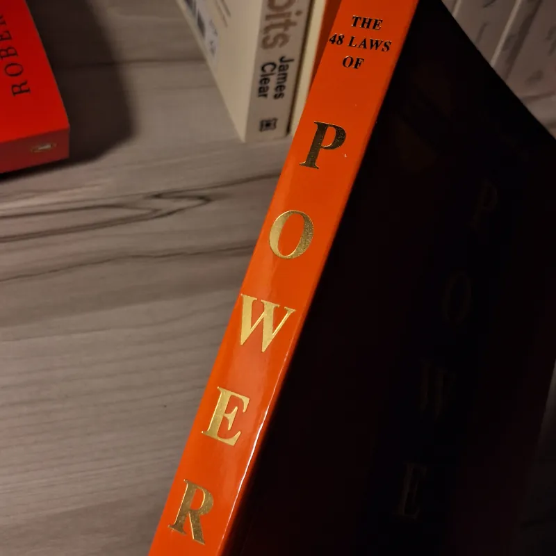 Robert Greene - The 48 Laws of Power (Portfolio) 933916
