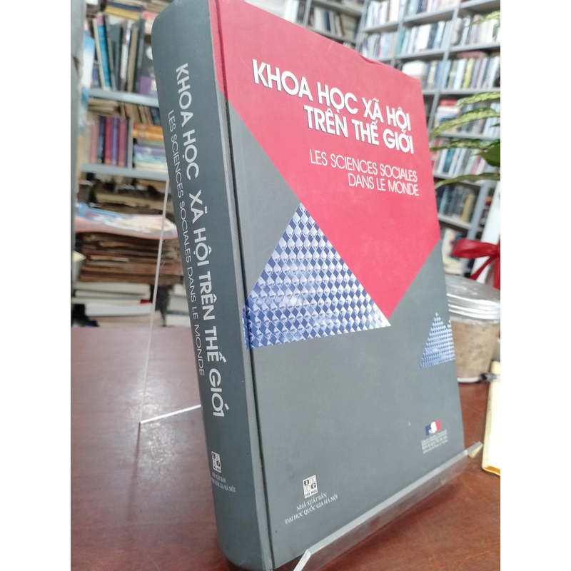 Khoa học xã hội trên thế giới - Chu Tiến Ánh và Vương Toàn dịch 479397