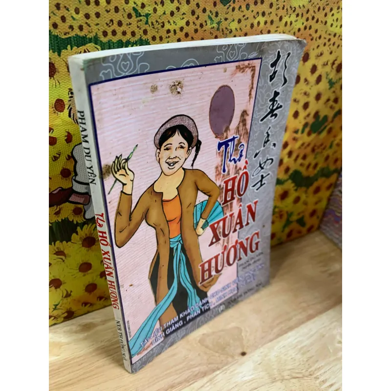 Sách tặng KÈM cho khách CÓ ĐƠN (mỗi đơn có thể chọn 1 cuốn) - Thơ Hồ Xuân Hương 928428