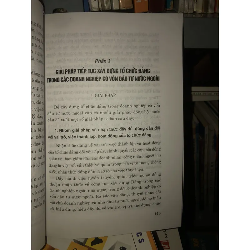 Xây dựng tổ chức Đảng trong doanh nghiệp có vốn đầu tư nước ngoài giai đoạn hiện nay 697473