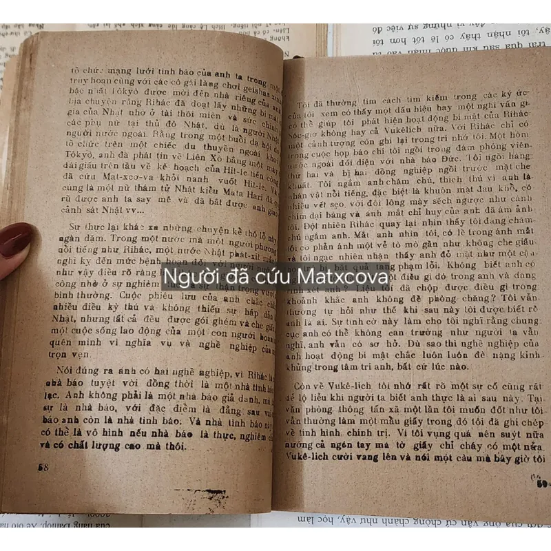 Truyện tình báo: NGƯỜI ĐÃ CỨU MOSKVA (Robert Guillain) 717669