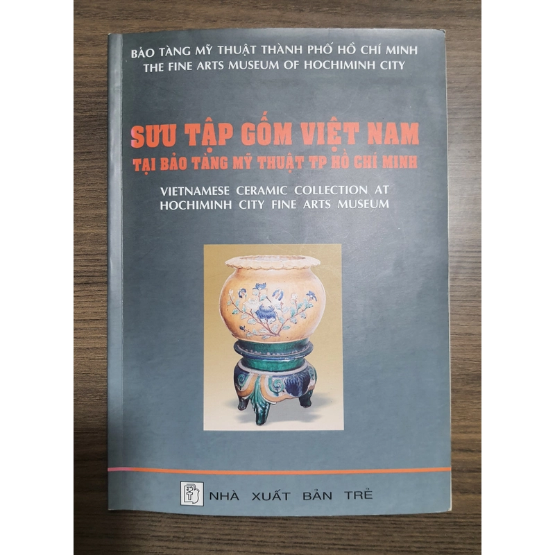 Sách gốm - Sưu tập gốm Việt Nam - Tại bảo tàng MT TPHCM 477513