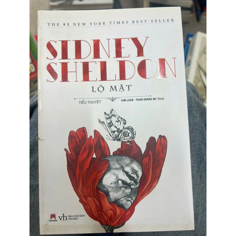 Lộ mặt - Sidney Sheldon 352510