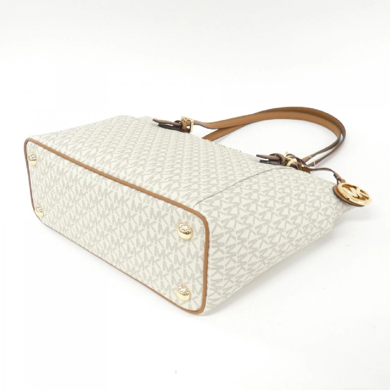 【Sản phẩm mới】Michael Michael Kors JET SET ITEM 30S0GTTT1B Túi 620470