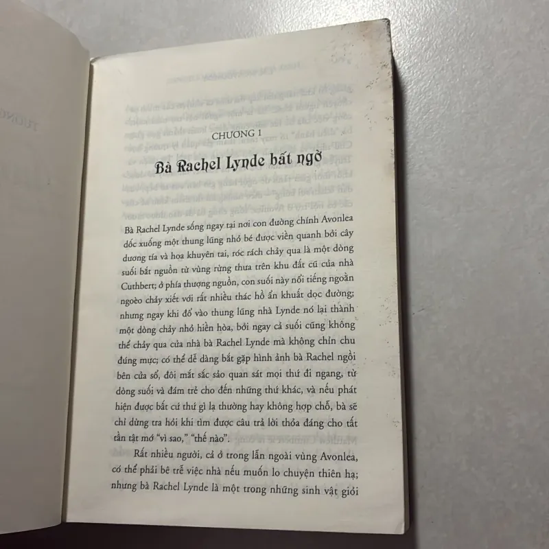 Anne tóc đỏ dưới chái nhà xanh 747459