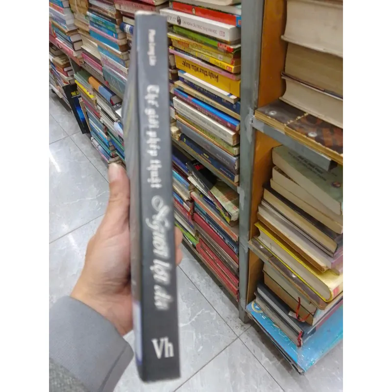 sách Thế giới phép thuật Người Lột Da  (B1) 701631