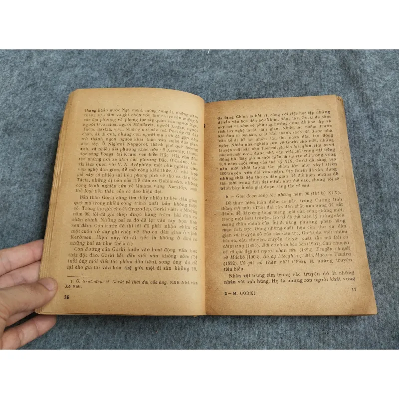 GORKI VỚI VĂN NGHỆ DÂN GIAN - HỒ SĨ VỊNH 606592