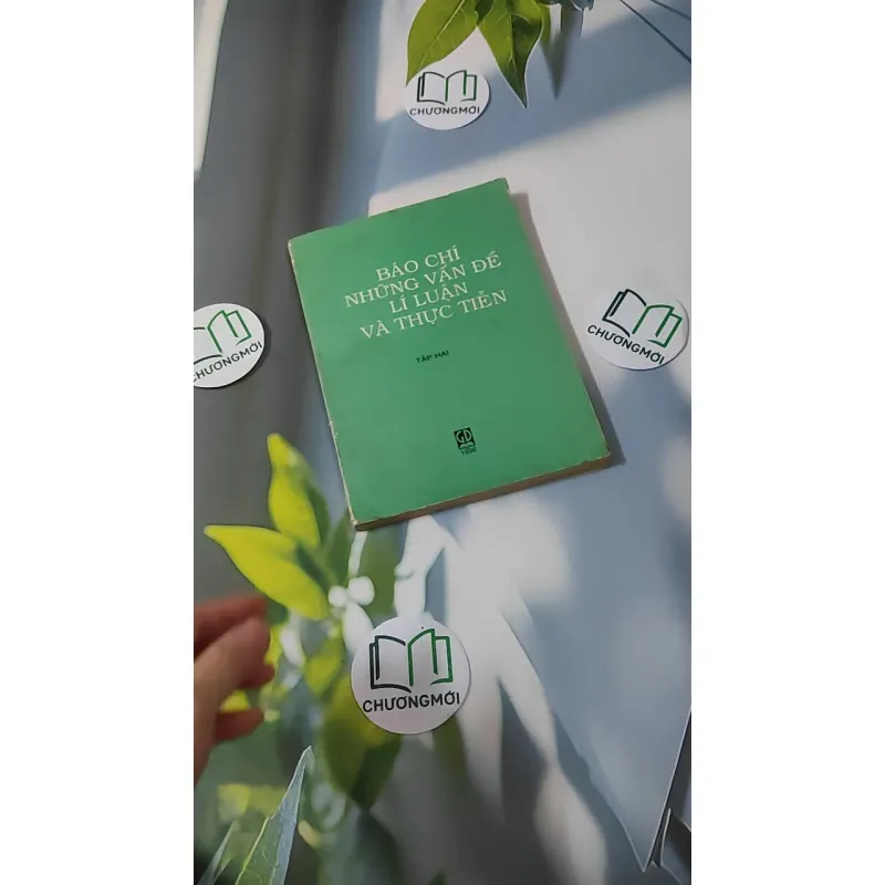 [XƯA] Báo Chí: Những Vấn Đề Lí Luận Và Thực Tiễn 2 (1996) 928582