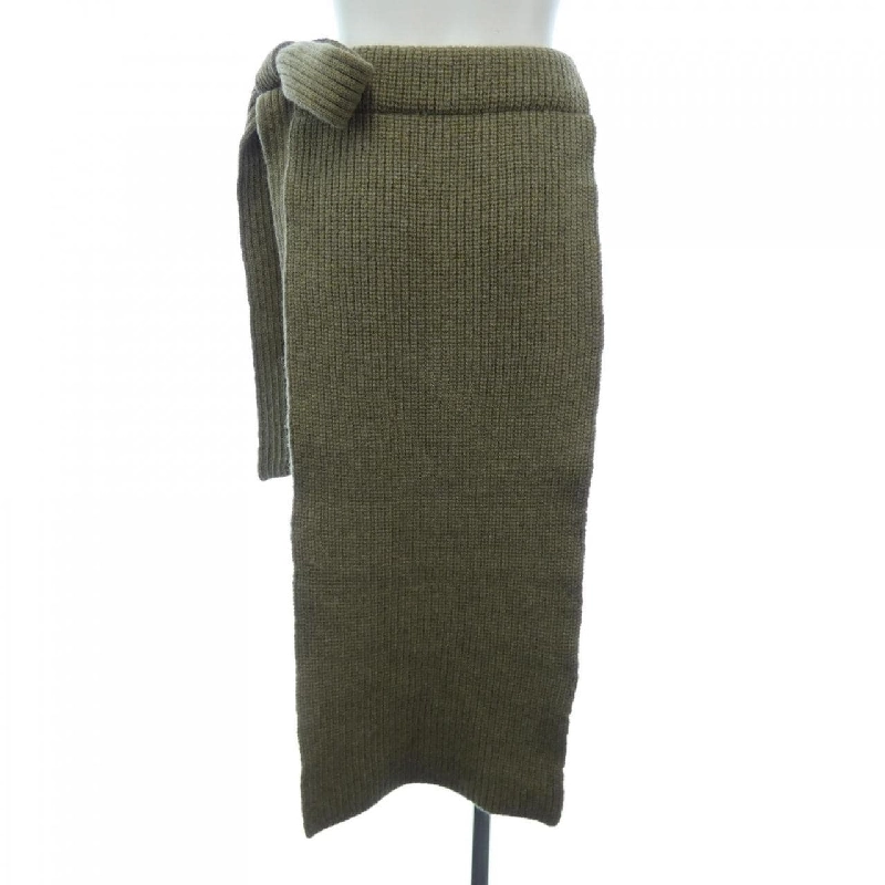 Chân váy TAN - Hàng hiệu Authentic 825932