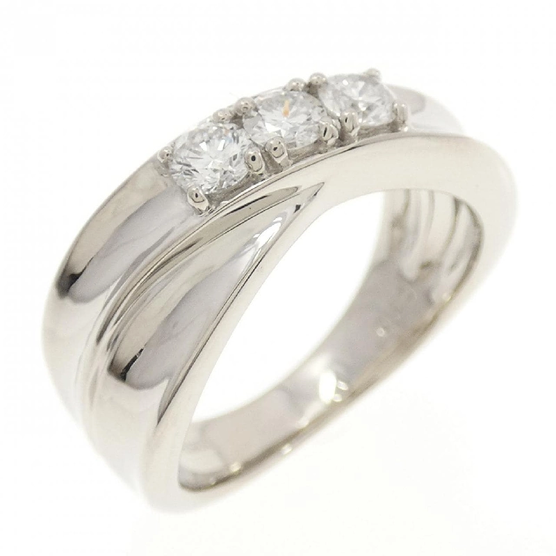 Nhẫn kim cương ba viên PT900 0.40CT 670892