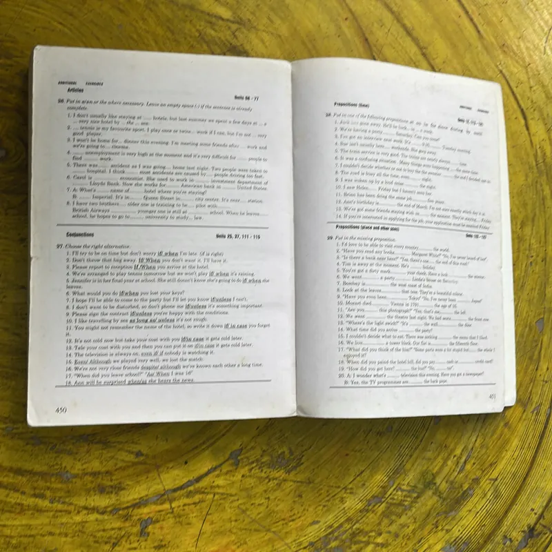 NGỮ PHÁP THÔNG DỤNG 136 ĐỀ MỤC WITH ANSWERS ENGLISH GRAMMAR IN USE- RAYMOND MURPHY 702711