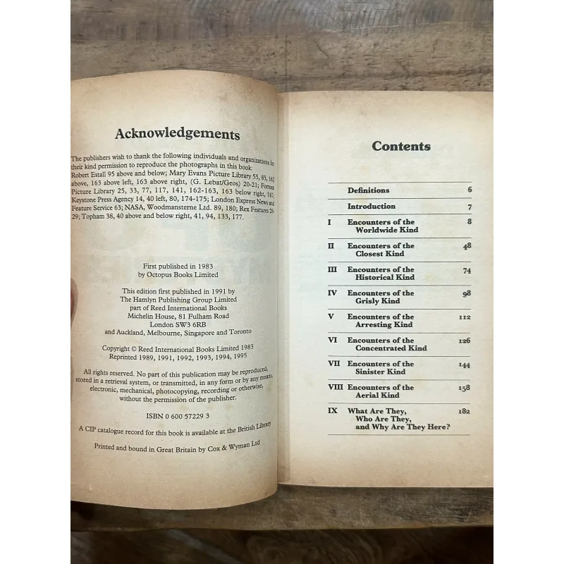 The World’s Greatest UFO Mysteries - Nigel Blundell, Roger Boar 734838