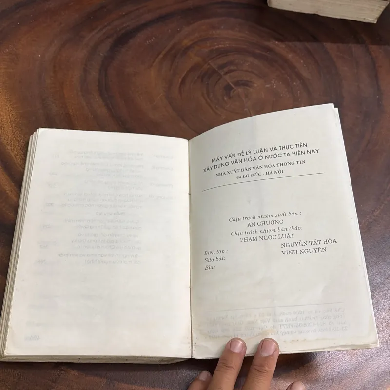 II Mấy Vấn Đề Lý Luận Và Thực Tiễn Xây Dựng Văn Hoá Ở Nước Ta - GS.PTS Hoàng Vinh 998117