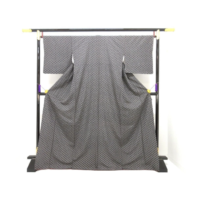 Áo nhỏ kích thước L - Hàng hiệu Authentic 877785