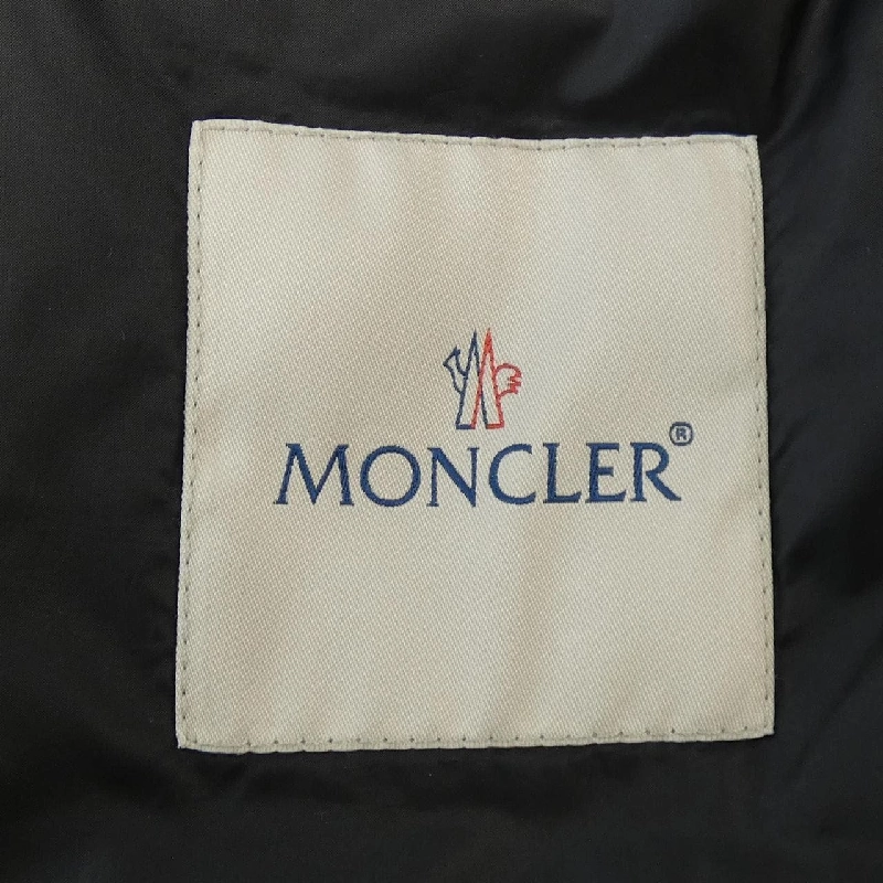 Áo khoác lông vũ MONCLER 642457
