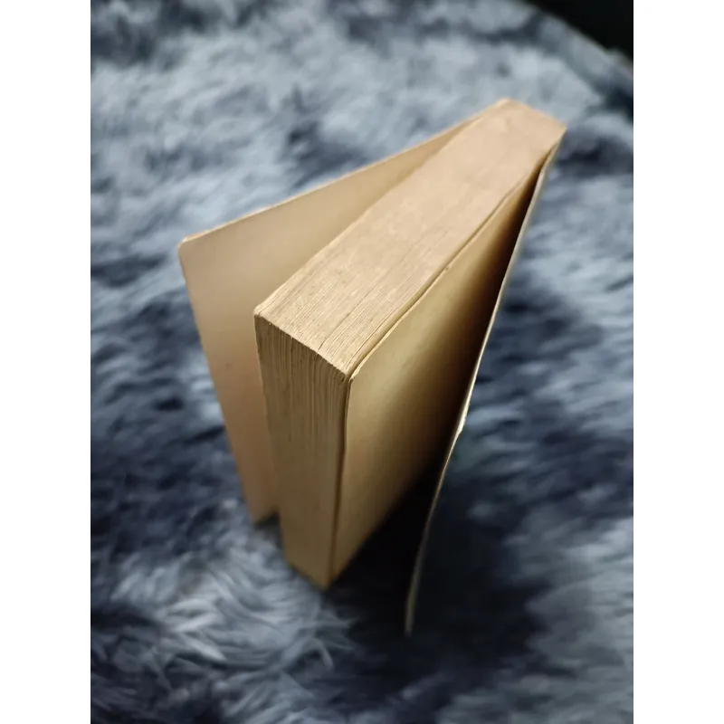 Sa mạc (Le Clezio) 700575