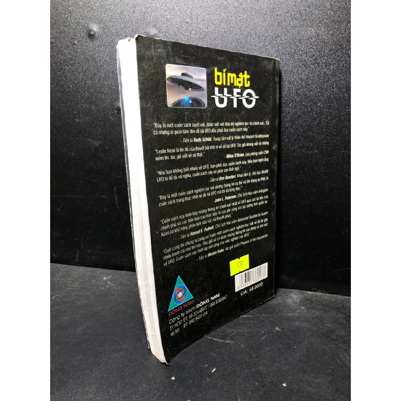 Bí mật UFO Leslie Kean 2012 bẩn bìa ố tróc bìa nhẹ new 90% HCM0601 khoa học 912838