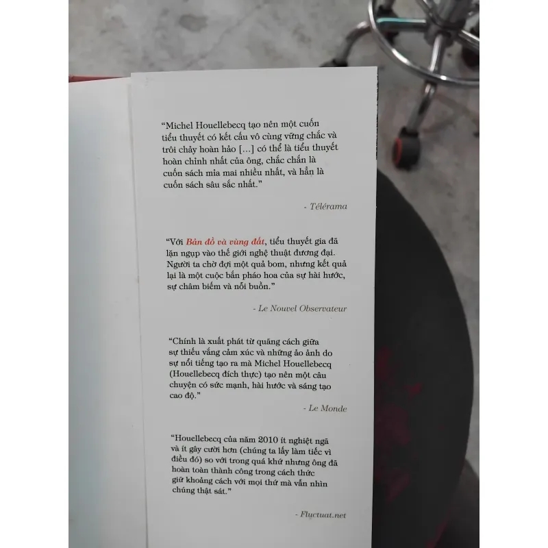 Bản đồ và vùng đất tiểu thuyết của Michel Houellebecq 960774