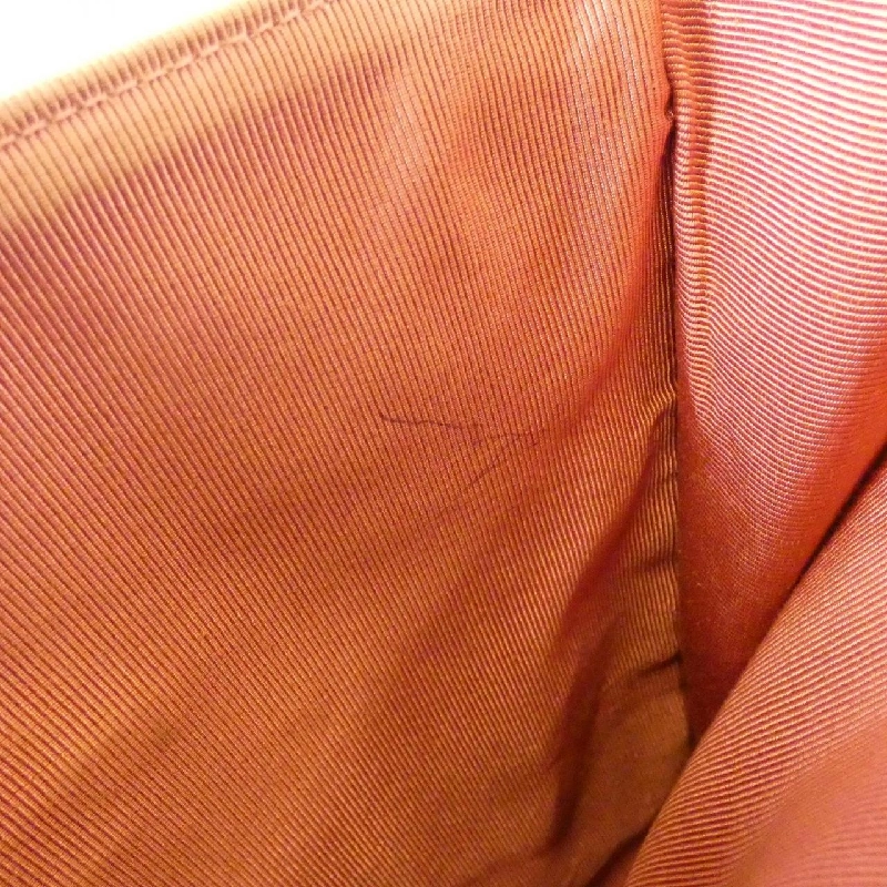 Túi xách chéo Chanel 15383 613482