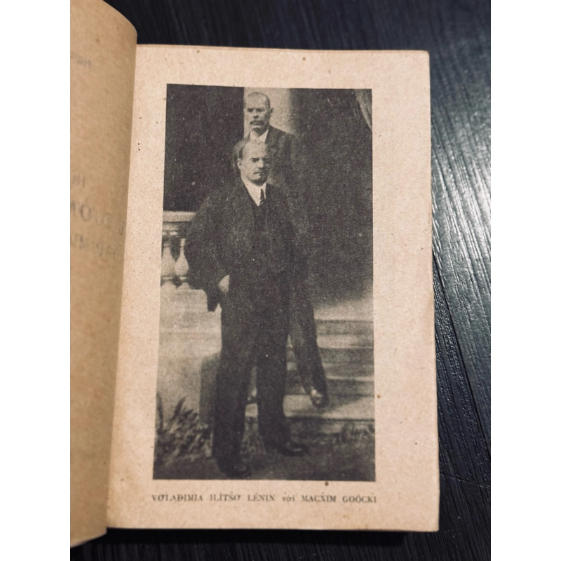 Học tập tư tưởng văn nghệ V. Lenin 466376