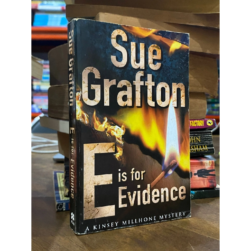 E is for Evidence - Sue Grafton 507541